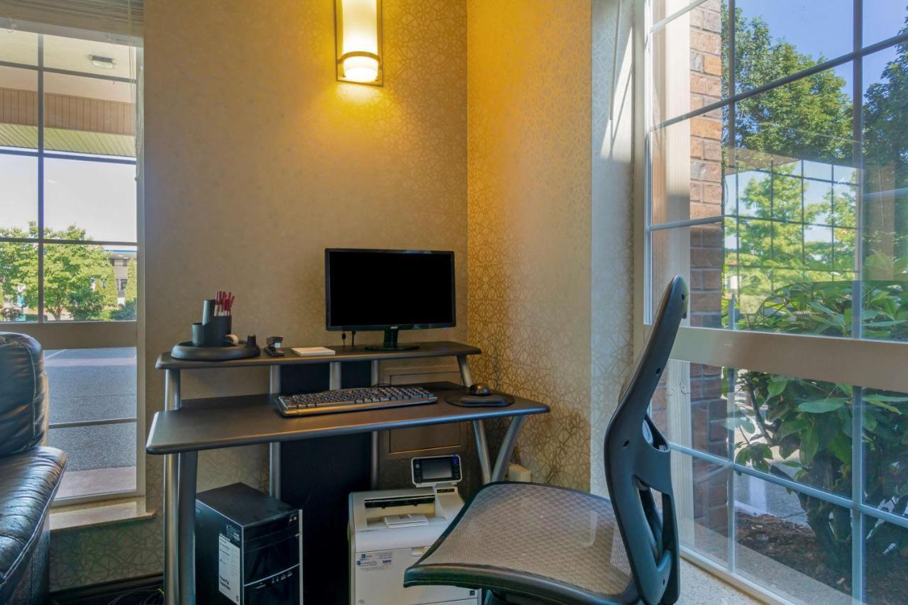 Best Western Plus Park Place Inn & Suites Chehalis Zewnętrze zdjęcie